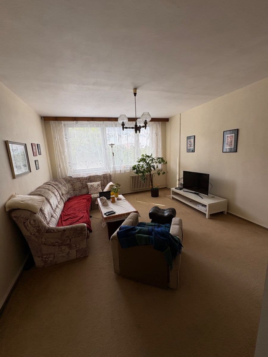 Pronájem bytu 4+1 97 m², Renoirova, Praha, Praha Pronájem bytu 4+1 97 m², Renoirova, Praha, Praha