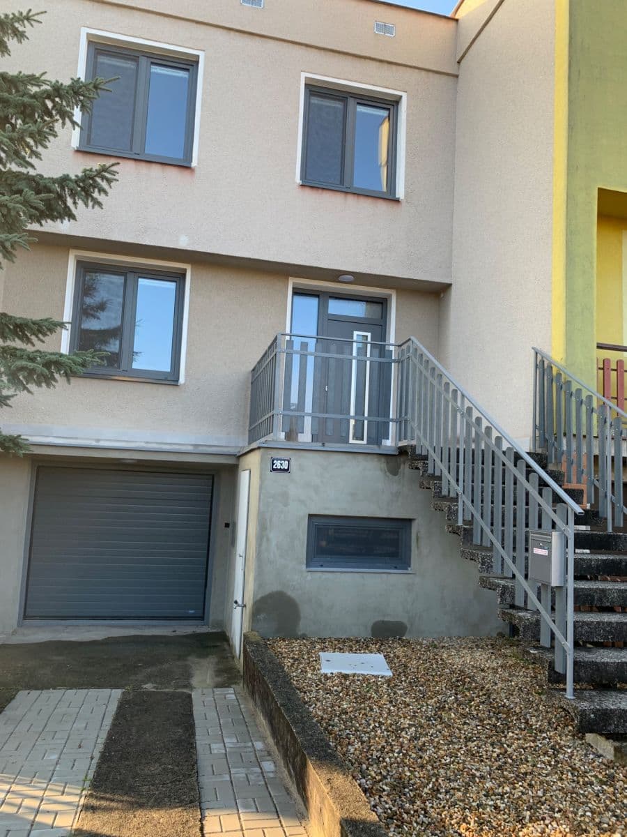 Pronájem bytu 3+1 144 m², Roudnice nad Labem, Ústecký kraj Pronájem bytu 3+1 144 m², Roudnice nad Labem, Ústecký kraj