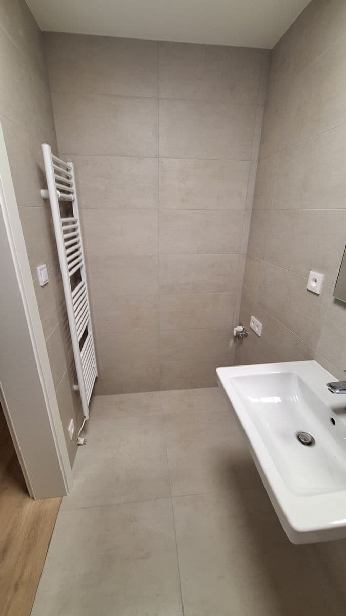 Pronájem bytu 2+kk 61 m², Bystrcká, Brno, Jihomoravský kraj Pronájem bytu 2+kk 61 m², Bystrcká, Brno, Jihomoravský kraj