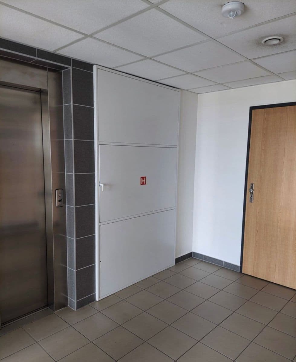 Prodej bytu 2+kk 59 m², Žitná, Hostivice, Středočeský kraj Prodej bytu 2+kk 59 m², Žitná, Hostivice, Středočeský kraj