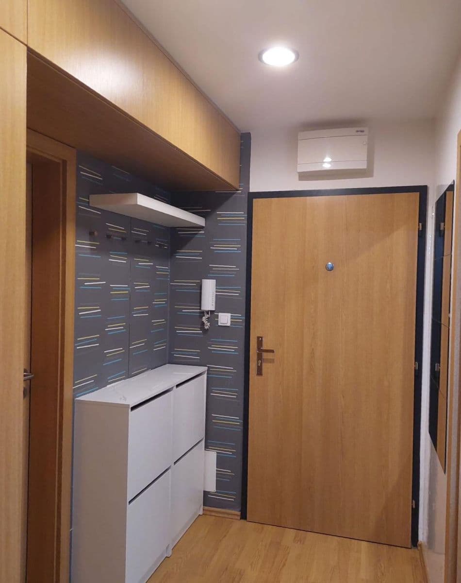 Prodej bytu 2+kk 59 m², Žitná, Hostivice, Středočeský kraj Prodej bytu 2+kk 59 m², Žitná, Hostivice, Středočeský kraj