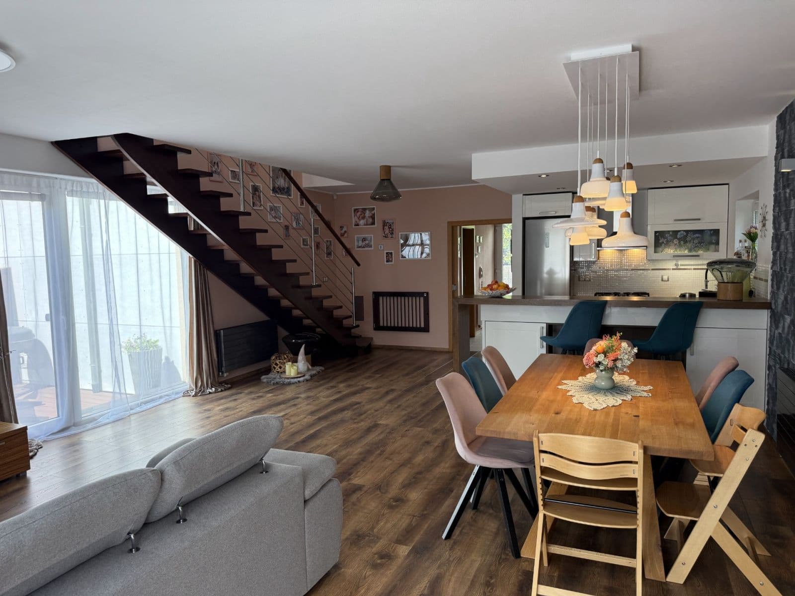 Prodej domu 150 m², pozemek 461 m², Cechovní, Jenštejn, Středočeský kraj Prodej domu 150 m², pozemek 461 m², Cechovní, Jenštejn, Středočeský kraj