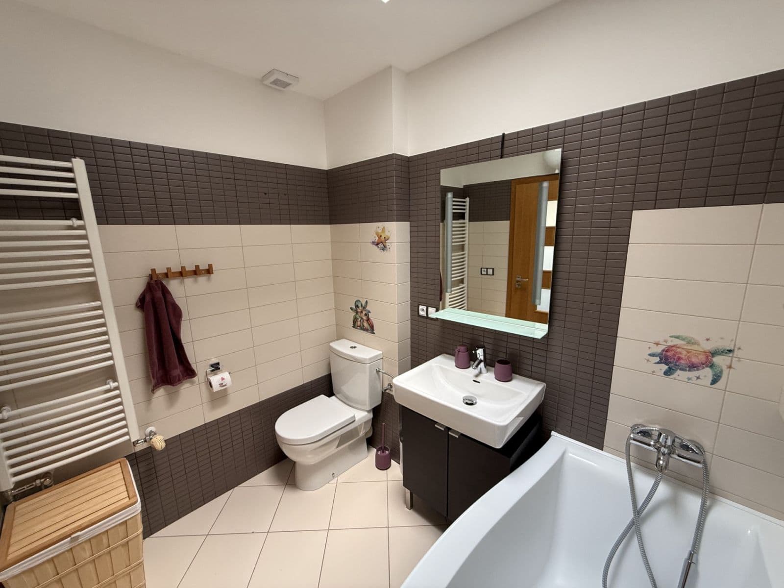 Prodej domu 150 m², pozemek 461 m², Cechovní, Jenštejn, Středočeský kraj Prodej domu 150 m², pozemek 461 m², Cechovní, Jenštejn, Středočeský kraj