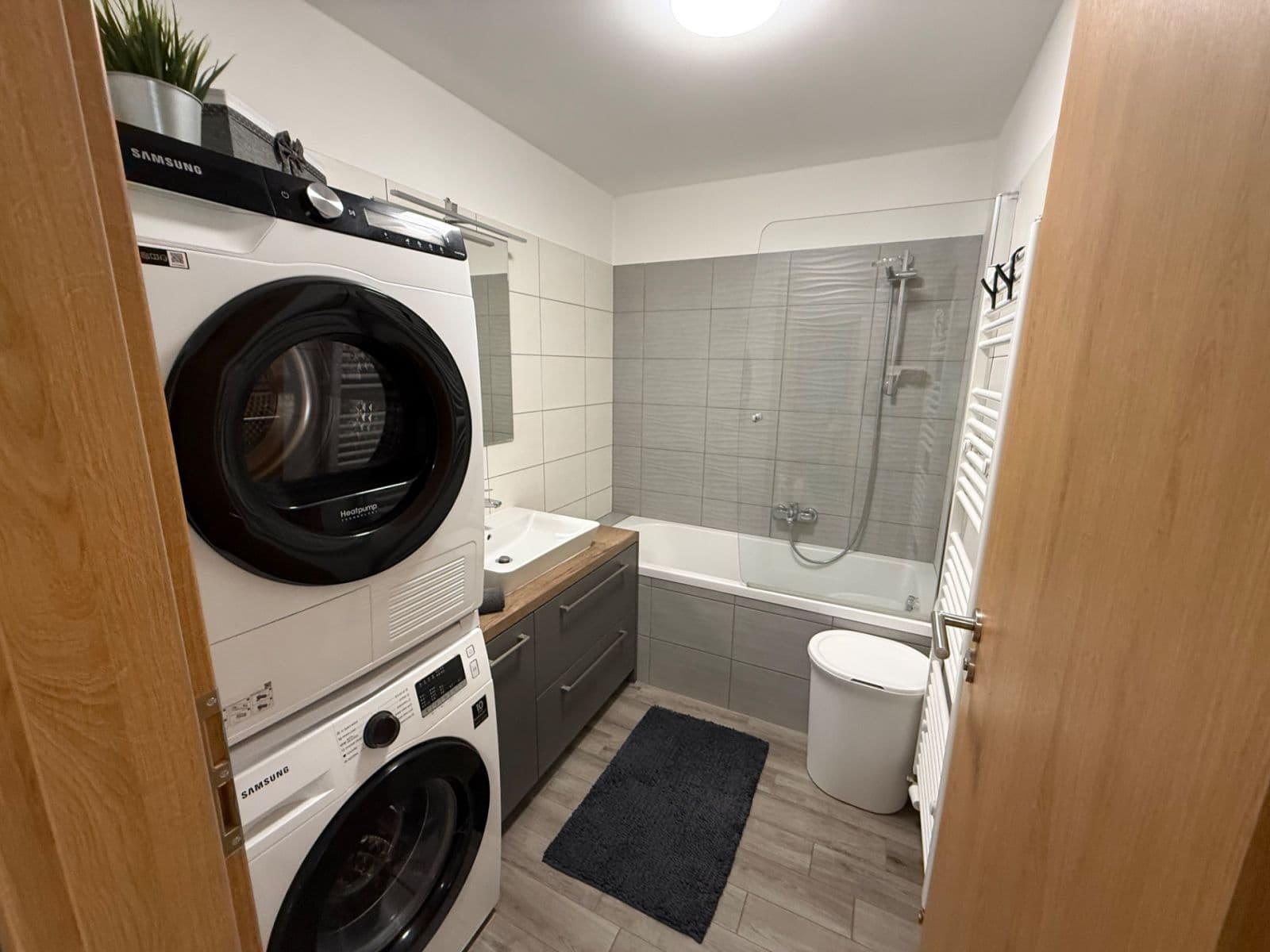 Pronájem bytu 2+kk 67 m², U Sportovní školy, Pardubice, Pardubický kraj Pronájem bytu 2+kk 67 m², U Sportovní školy, Pardubice, Pardubický kraj