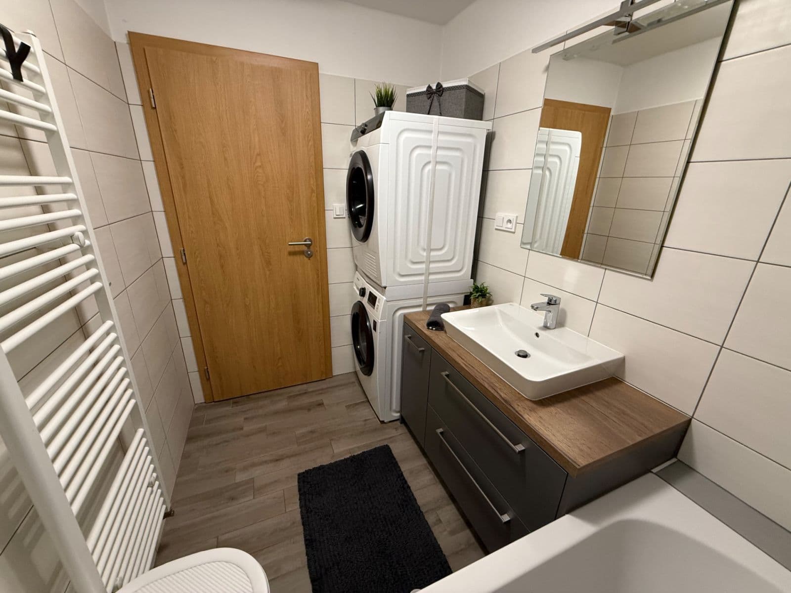 Pronájem bytu 2+kk 67 m², U Sportovní školy, Pardubice, Pardubický kraj Pronájem bytu 2+kk 67 m², U Sportovní školy, Pardubice, Pardubický kraj