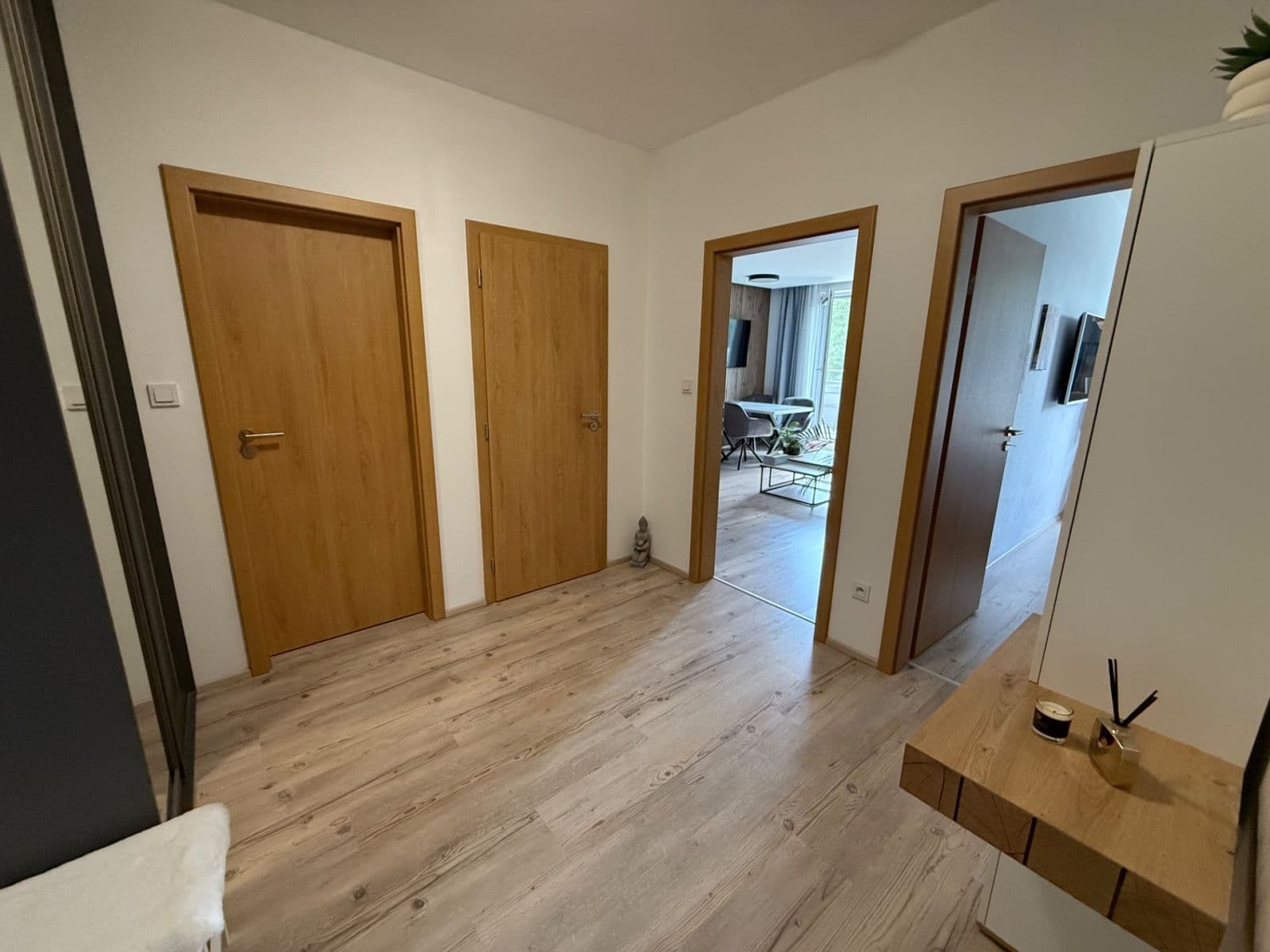 Pronájem bytu 2+kk 67 m², U Sportovní školy, Pardubice, Pardubický kraj Pronájem bytu 2+kk 67 m², U Sportovní školy, Pardubice, Pardubický kraj