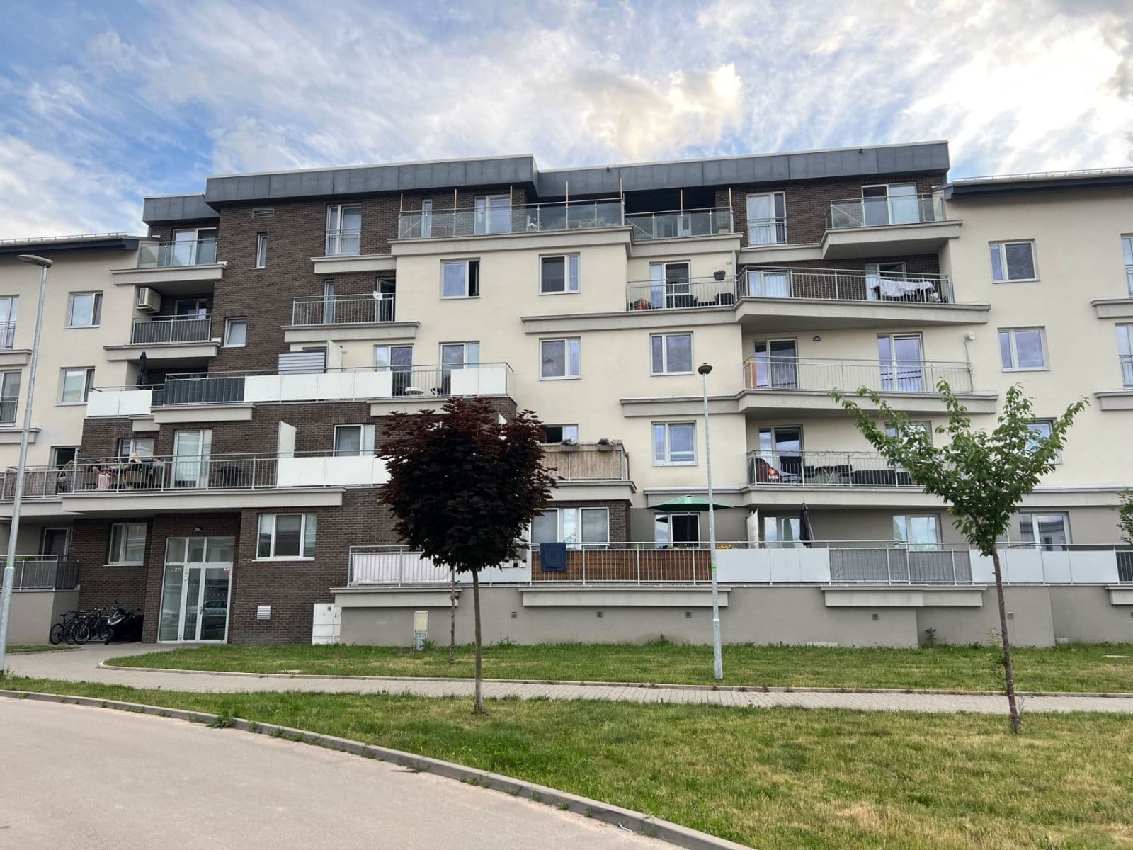 Pronájem bytu 2+kk 67 m², U Sportovní školy, Pardubice, Pardubický kraj Pronájem bytu 2+kk 67 m², U Sportovní školy, Pardubice, Pardubický kraj