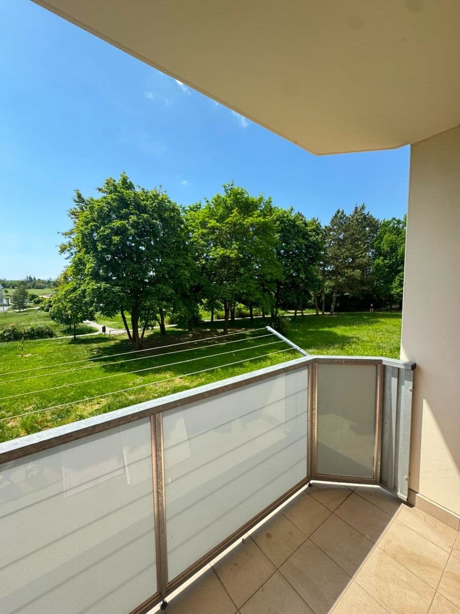 Pronájem bytu 3+1 70 m², Družstevní, Třebíč, Kraj Vysočina Pronájem bytu 3+1 70 m², Družstevní, Třebíč, Kraj Vysočina