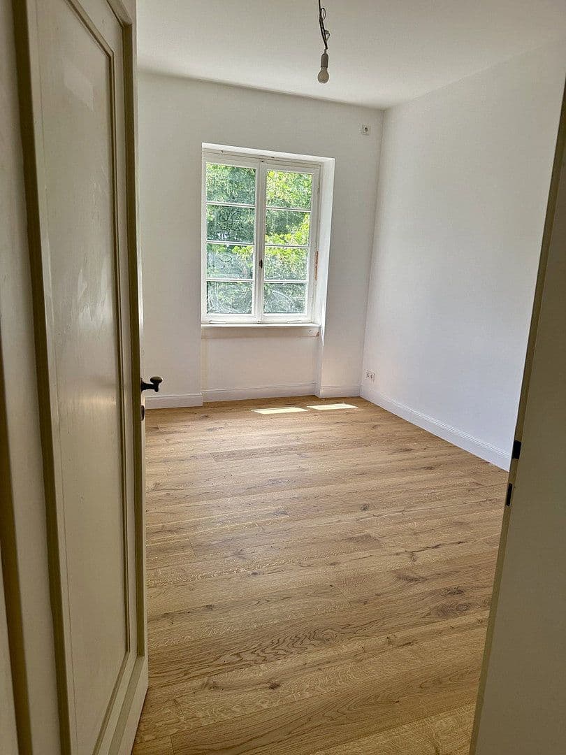 Pronájem bytu 5+1 140 m², Weberstraße 10, Bad Homburg vor der Höhe, Hessen Pronájem bytu 5+1 140 m², Weberstraße 10, Bad Homburg vor der Höhe, Hessen