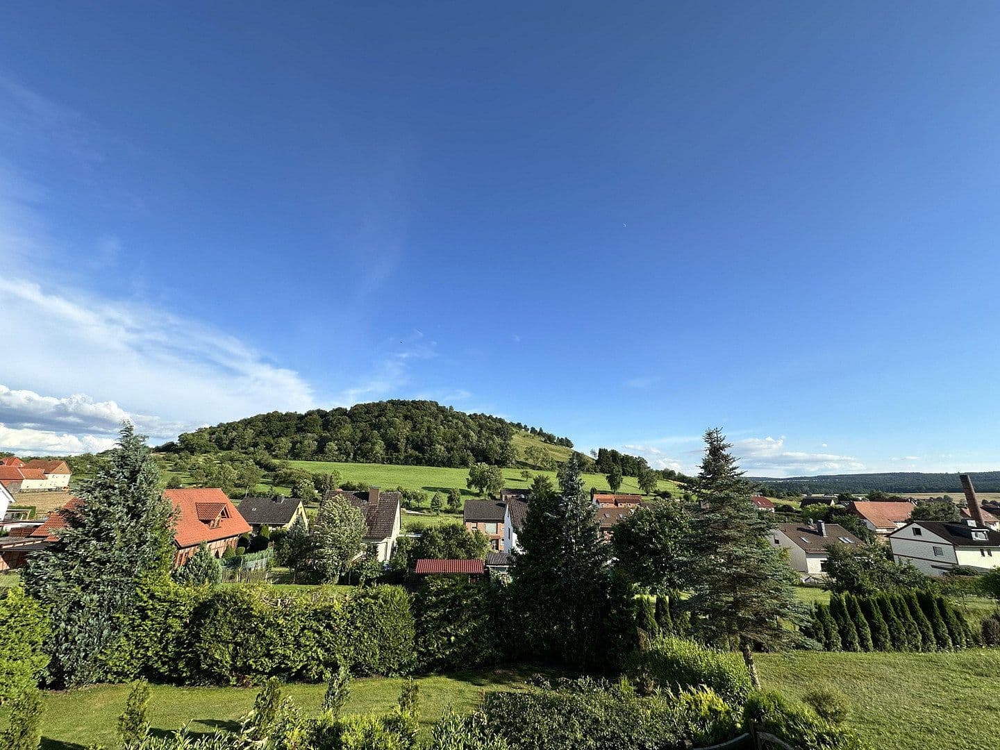 Prodej domu 230 m², pozemek 750 m², Am Hainberg 42, Moringen, Dolní Sasko Prodej domu 230 m², pozemek 750 m², Am Hainberg 42, Moringen, Dolní Sasko