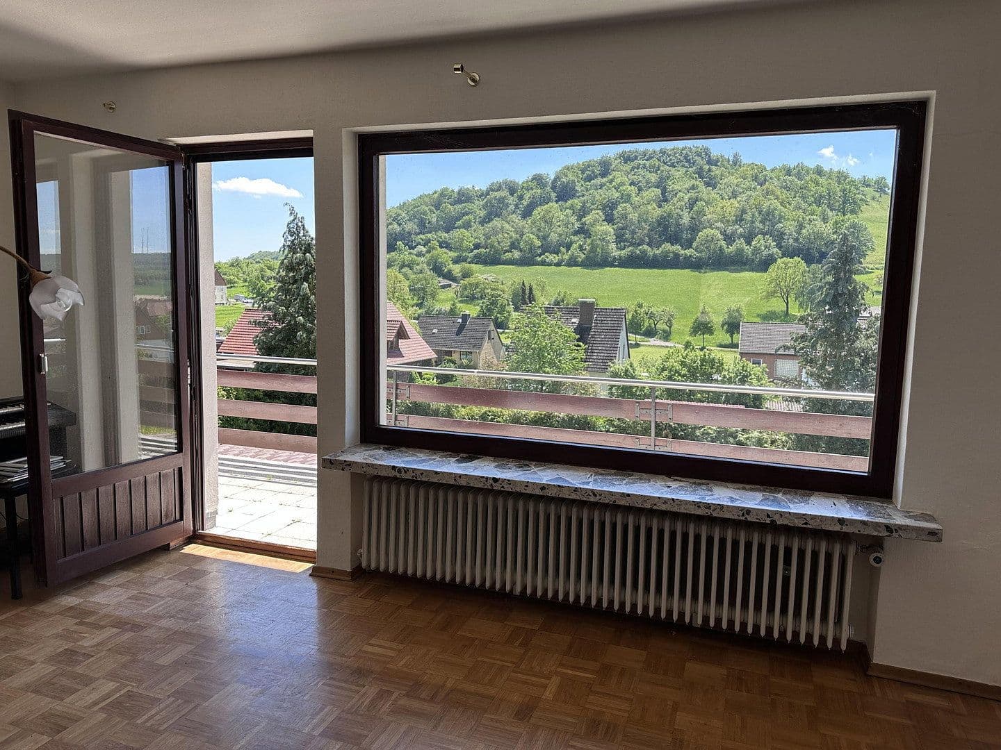 Prodej domu 230 m², pozemek 750 m², Am Hainberg 42, Moringen, Dolní Sasko Prodej domu 230 m², pozemek 750 m², Am Hainberg 42, Moringen, Dolní Sasko