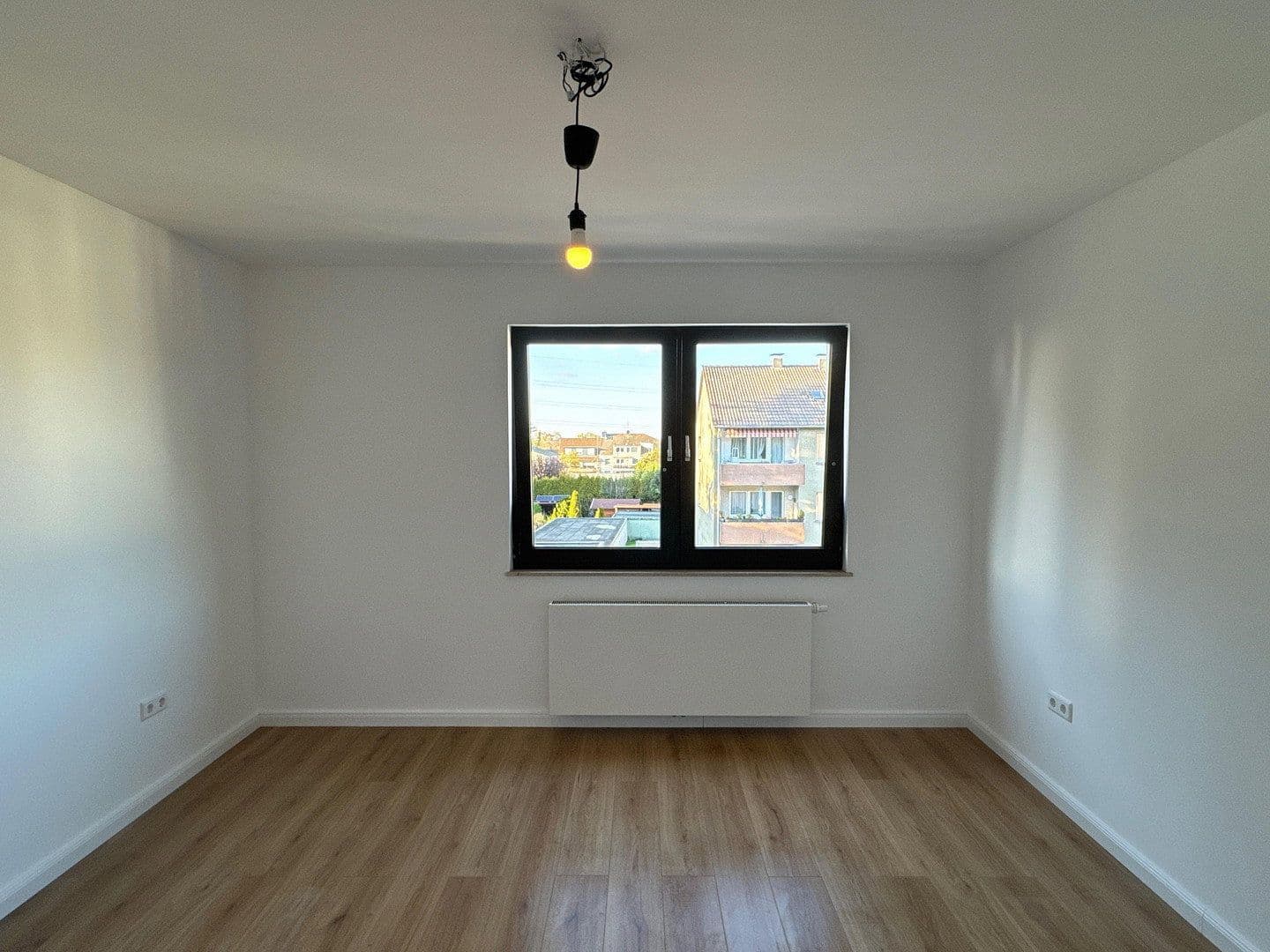 Prodej bytu 2+1 65 m², Mülheim, Severní Porýní-Vestfálsko Prodej bytu 2+1 65 m², Mülheim, Severní Porýní-Vestfálsko