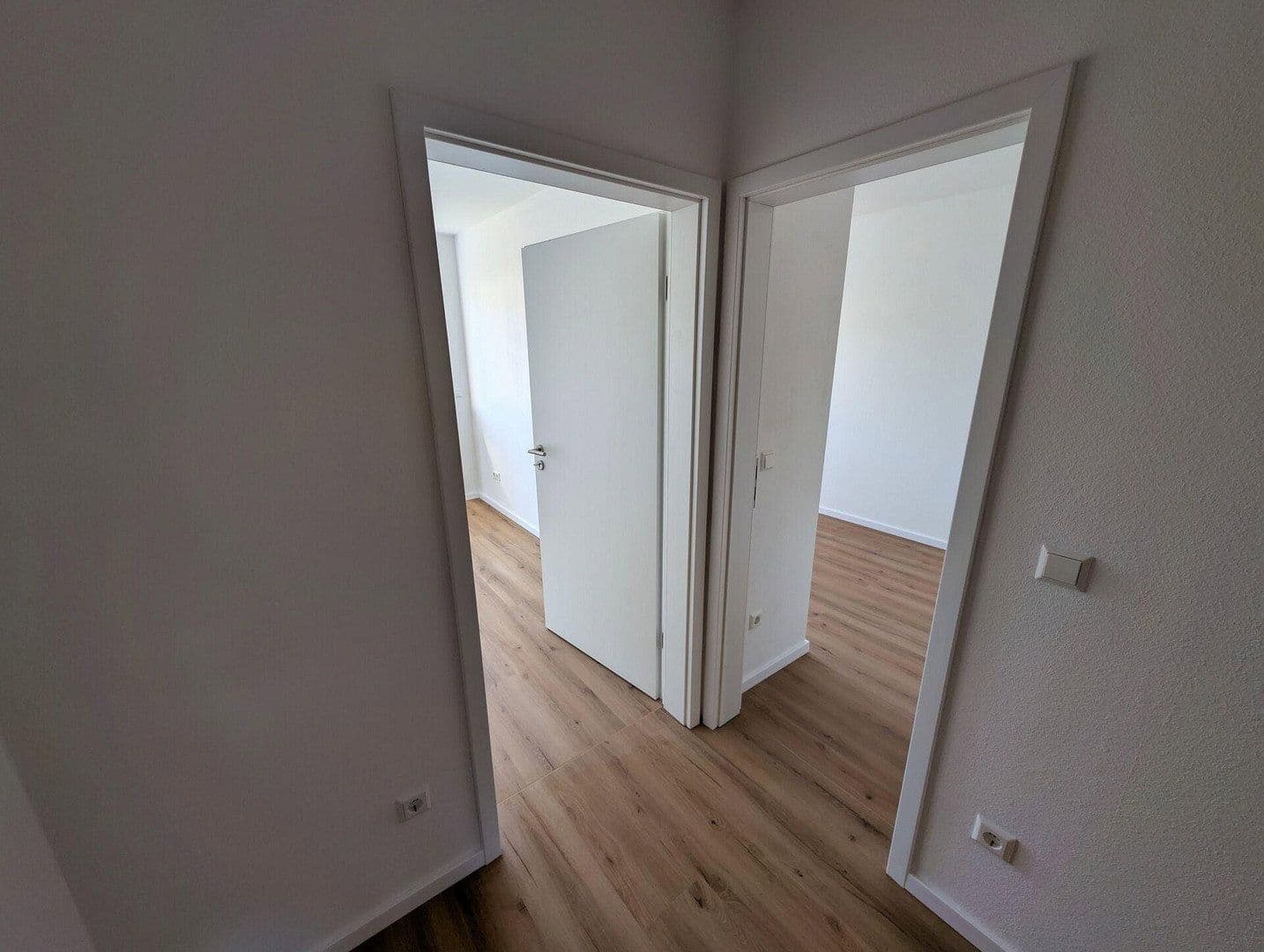 Pronájem bytu 4+1 96 m², Stöckhofstraße 1, Leonberg, Bádensko-Württembersko Pronájem bytu 4+1 96 m², Stöckhofstraße 1, Leonberg, Bádensko-Württembersko
