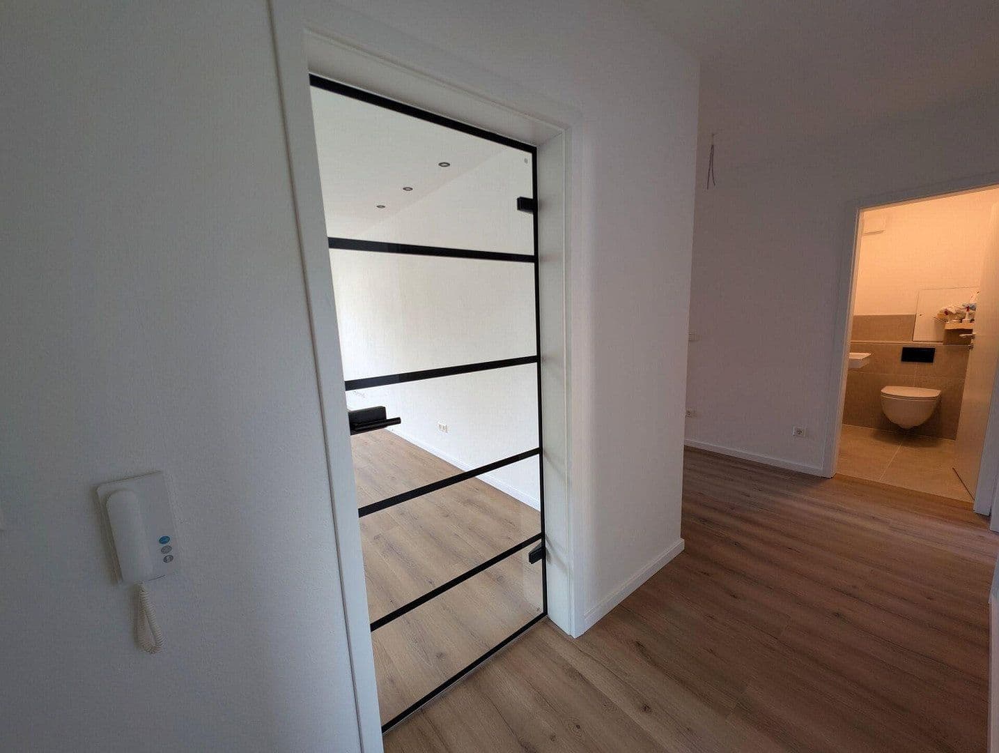 Pronájem bytu 4+1 96 m², Stöckhofstraße 1, Leonberg, Bádensko-Württembersko Pronájem bytu 4+1 96 m², Stöckhofstraße 1, Leonberg, Bádensko-Württembersko
