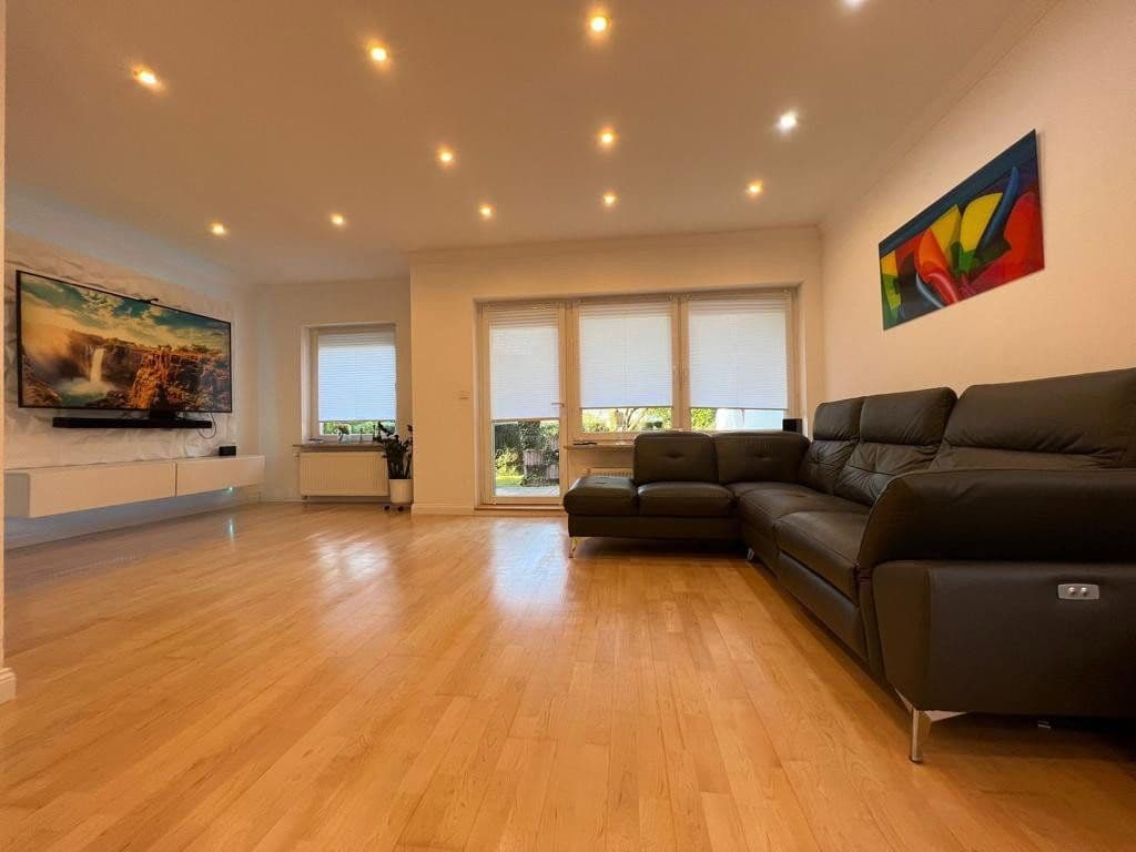 Pronájem domu 214 m², pozemek 740 m², Hagen im Bremischen, Dolní Sasko Pronájem domu 214 m², pozemek 740 m², Hagen im Bremischen, Dolní Sasko