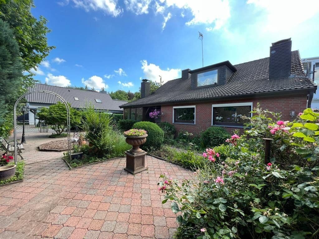 Pronájem domu 214 m², pozemek 740 m², Hagen im Bremischen, Dolní Sasko Pronájem domu 214 m², pozemek 740 m², Hagen im Bremischen, Dolní Sasko