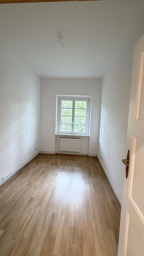 Prodej bytu 3+1 64 m², Laehrscher Jagdweg, Berlin, Berlín Prodej bytu 3+1 64 m², Laehrscher Jagdweg, Berlin, Berlín
