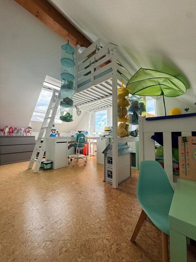 Prodej bytu 4+kk 99 m², Freiberg am Neckar, Bádensko-Württembersko Prodej bytu 4+kk 99 m², Freiberg am Neckar, Bádensko-Württembersko
