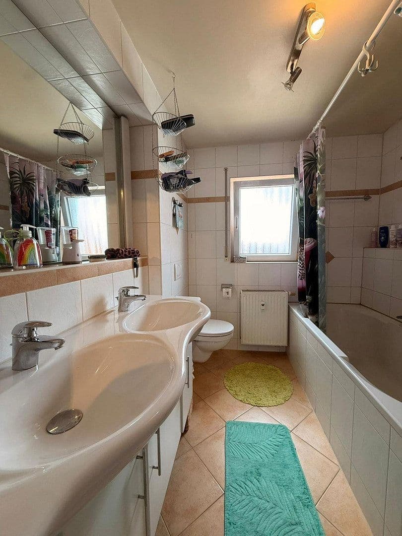 Prodej bytu 4+kk 99 m², Freiberg am Neckar, Bádensko-Württembersko Prodej bytu 4+kk 99 m², Freiberg am Neckar, Bádensko-Württembersko