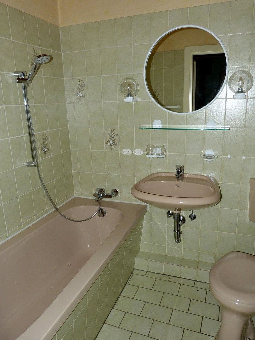 Pronájem bytu 5+1 145 m², Hägener Straße 61, Remscheid, Severní Porýní-Vestfálsko Pronájem bytu 5+1 145 m², Hägener Straße 61, Remscheid, Severní Porýní-Vestfálsko