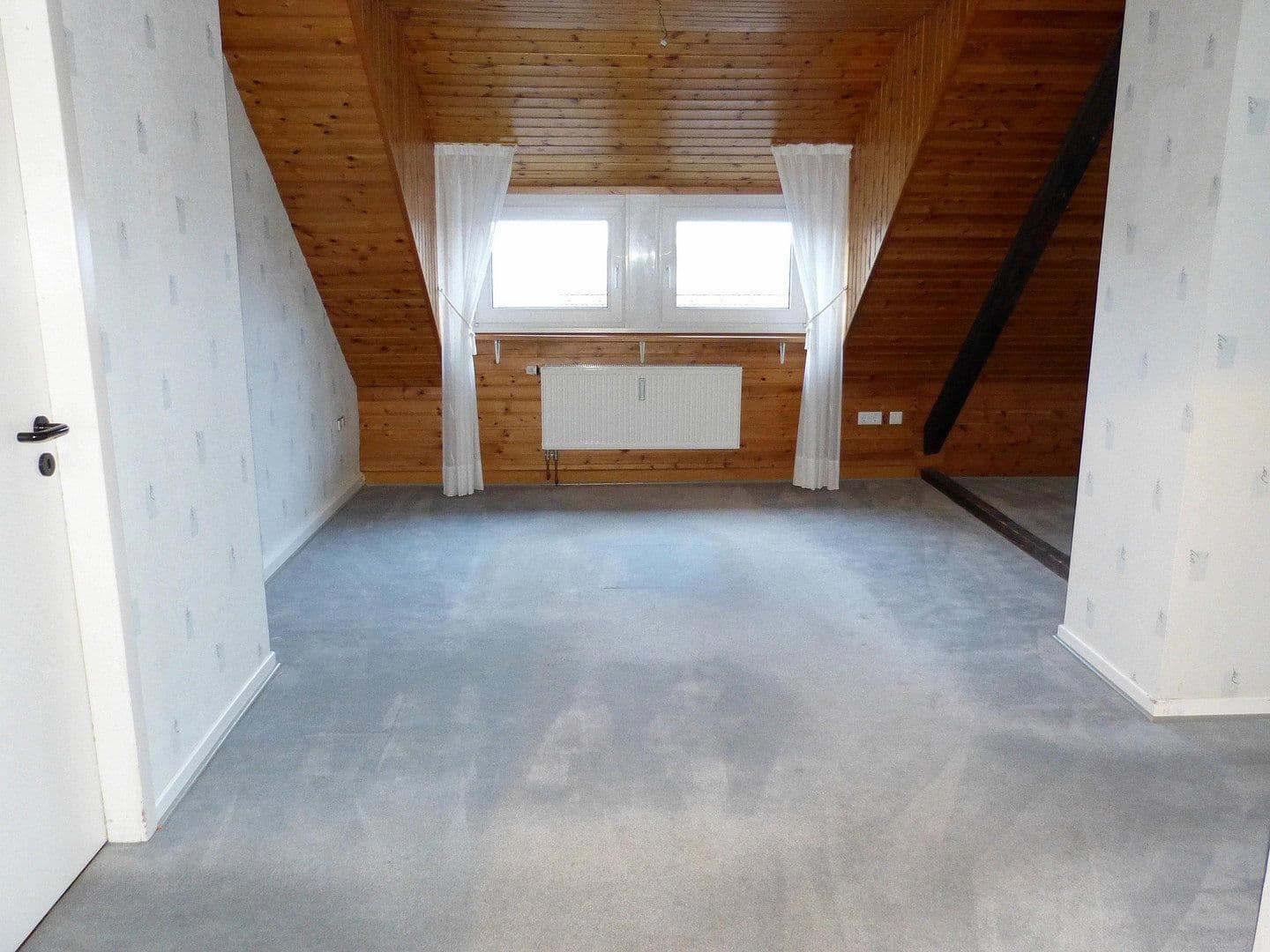 Pronájem bytu 5+1 145 m², Hägener Straße 61, Remscheid, Severní Porýní-Vestfálsko Pronájem bytu 5+1 145 m², Hägener Straße 61, Remscheid, Severní Porýní-Vestfálsko