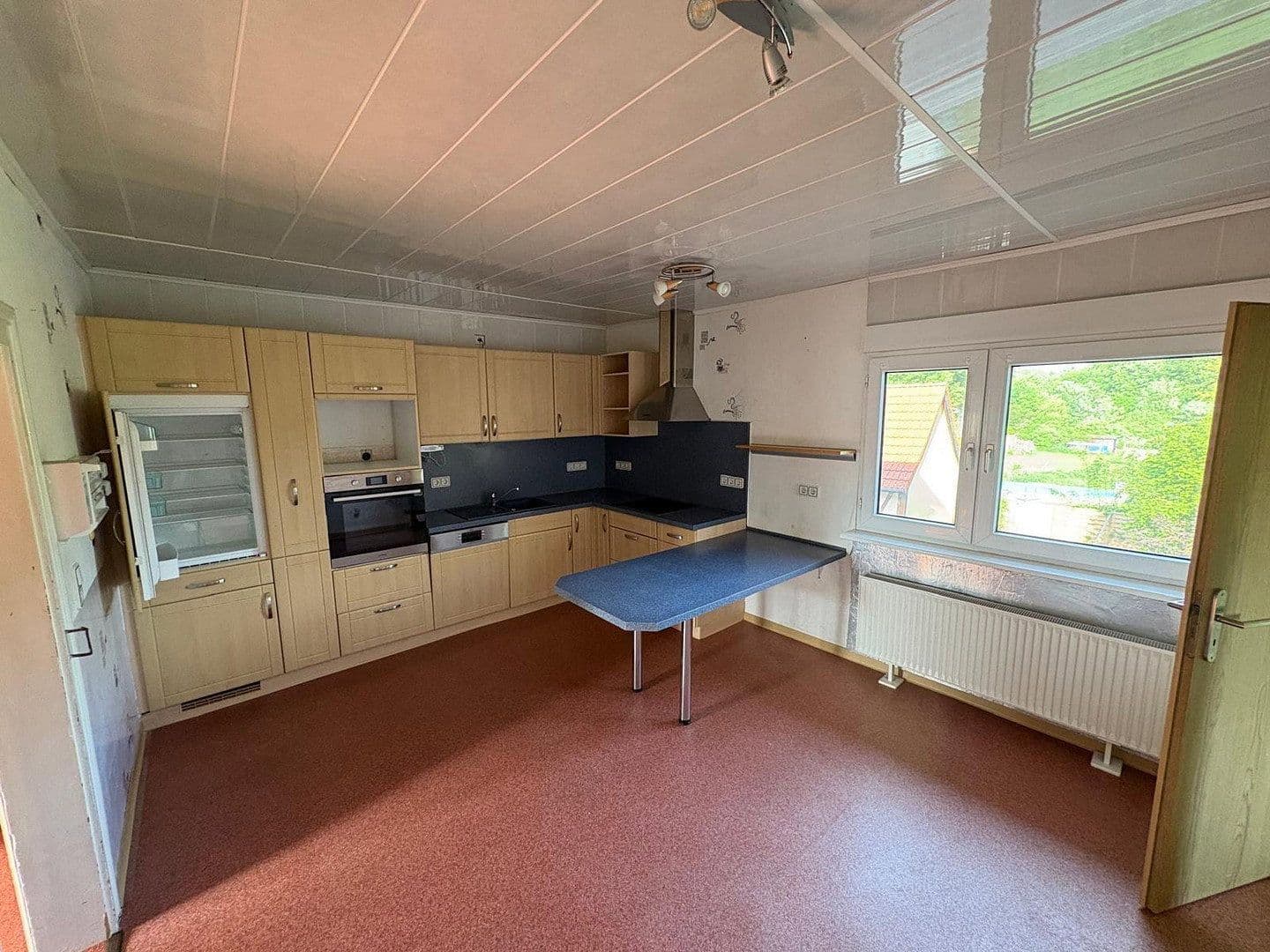 Prodej domu 250 m², pozemek 590 m², Steinweg 21, Hötensleben, Sasko-Anhaltsko Prodej domu 250 m², pozemek 590 m², Steinweg 21, Hötensleben, Sasko-Anhaltsko