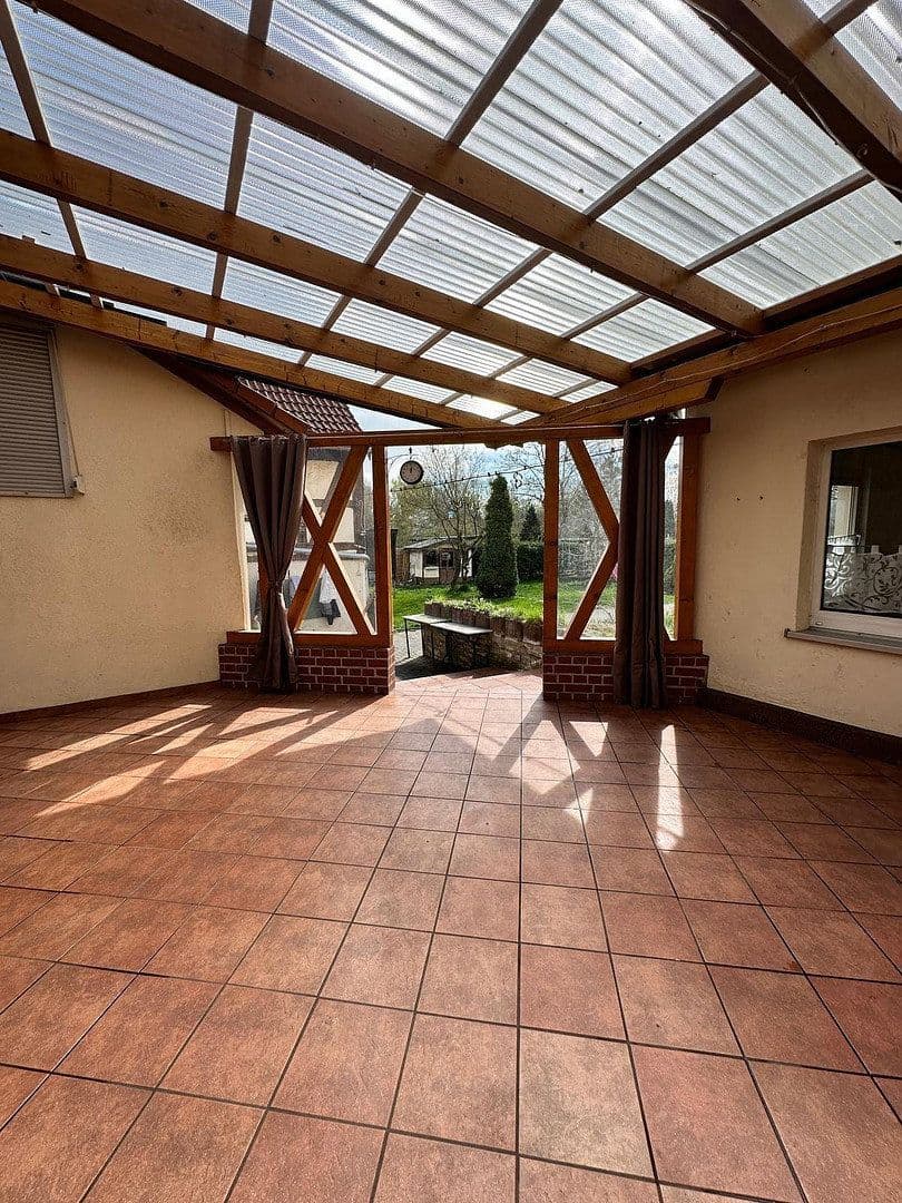 Prodej domu 250 m², pozemek 590 m², Steinweg 21, Hötensleben, Sasko-Anhaltsko Prodej domu 250 m², pozemek 590 m², Steinweg 21, Hötensleben, Sasko-Anhaltsko