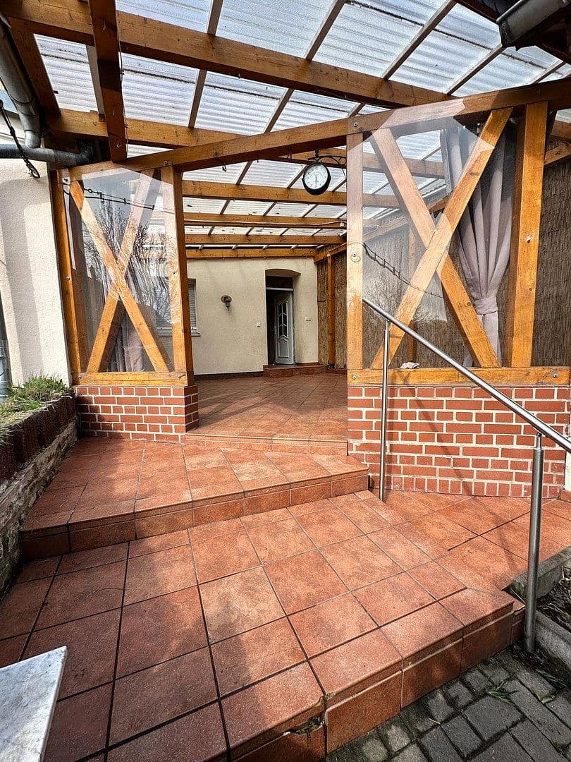 Prodej domu 250 m², pozemek 590 m², Steinweg 21, Hötensleben, Sasko-Anhaltsko Prodej domu 250 m², pozemek 590 m², Steinweg 21, Hötensleben, Sasko-Anhaltsko