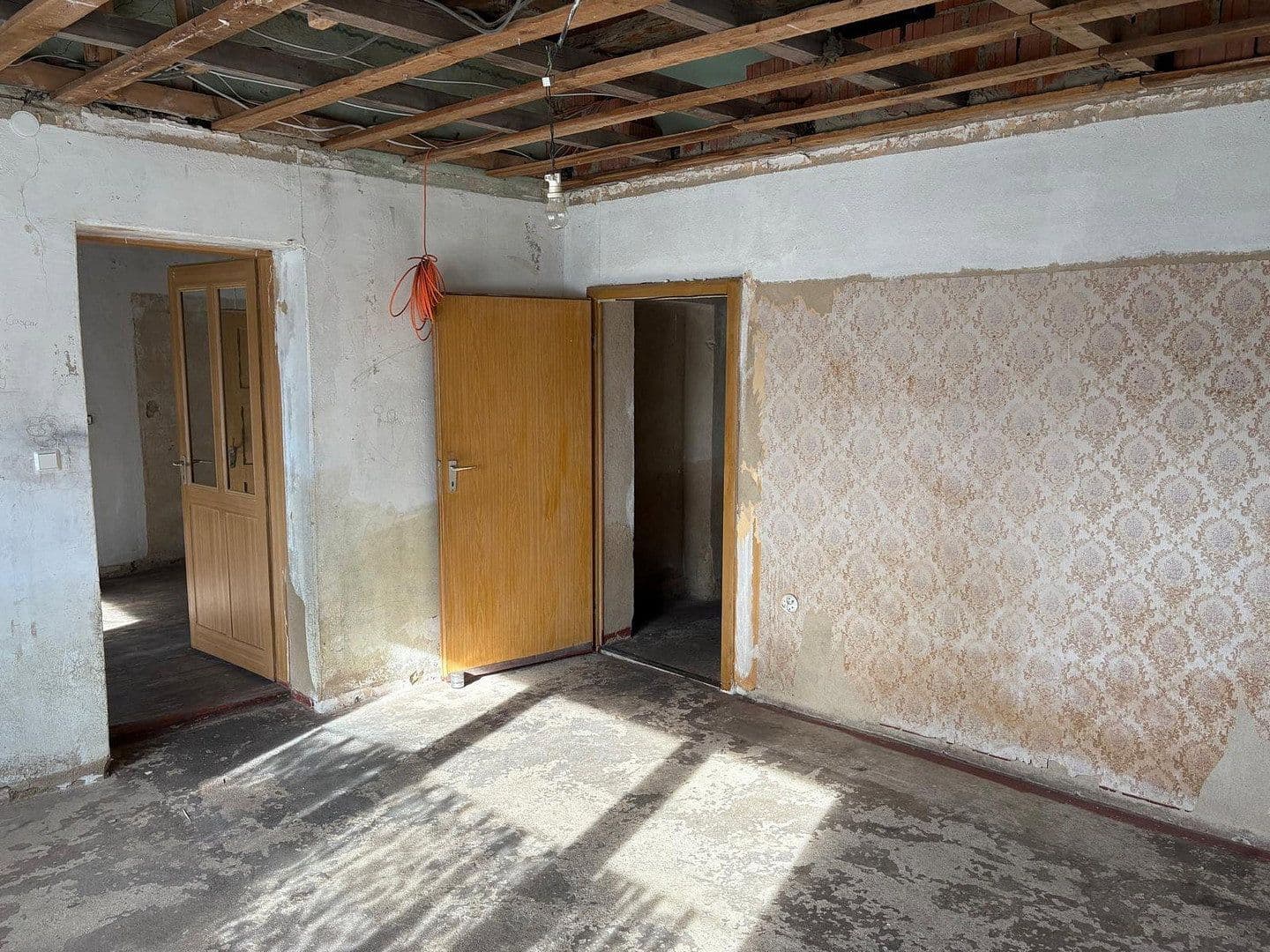 Prodej domu 250 m², pozemek 590 m², Steinweg 21, Hötensleben, Sasko-Anhaltsko Prodej domu 250 m², pozemek 590 m², Steinweg 21, Hötensleben, Sasko-Anhaltsko