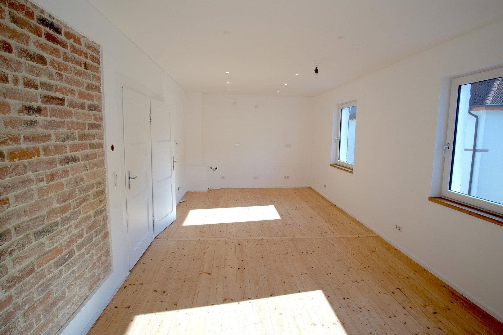 Prodej domu 127 m², pozemek 387 m², Dreieich, Hessen Prodej domu 127 m², pozemek 387 m², Dreieich, Hessen
