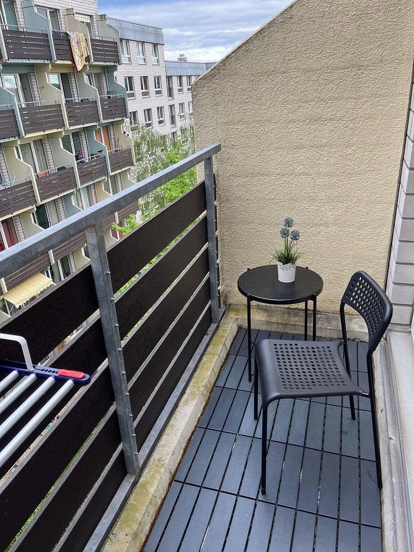 Prodej bytu 1+1 19 m², Richard-Schirrmann-Straße 12, Mainz, Porýní-Falc Prodej bytu 1+1 19 m², Richard-Schirrmann-Straße 12, Mainz, Porýní-Falc