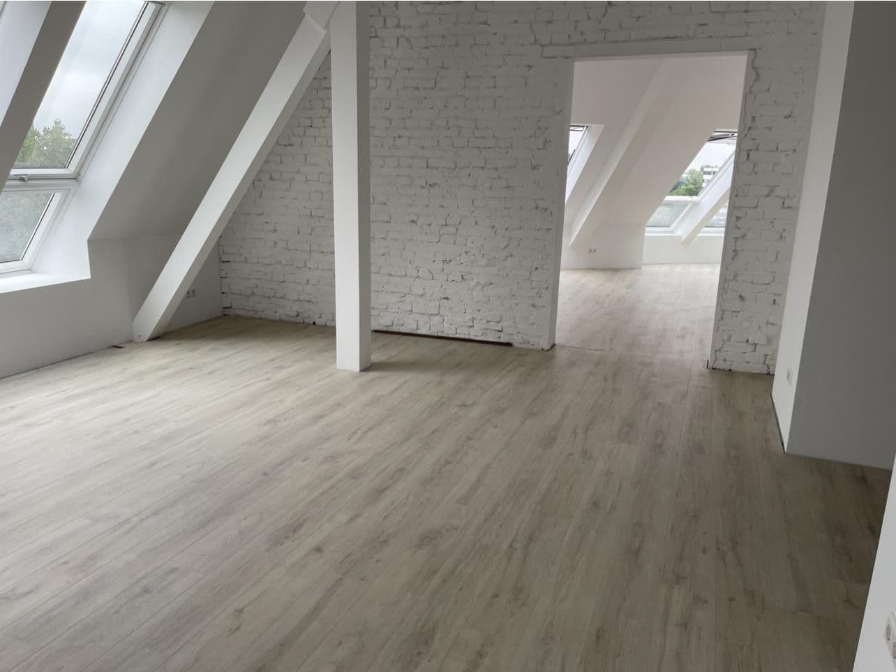 Prodej bytu 5+1 180 m², Berlin Mitte, Berlín Prodej bytu 5+1 180 m², Berlin Mitte, Berlín