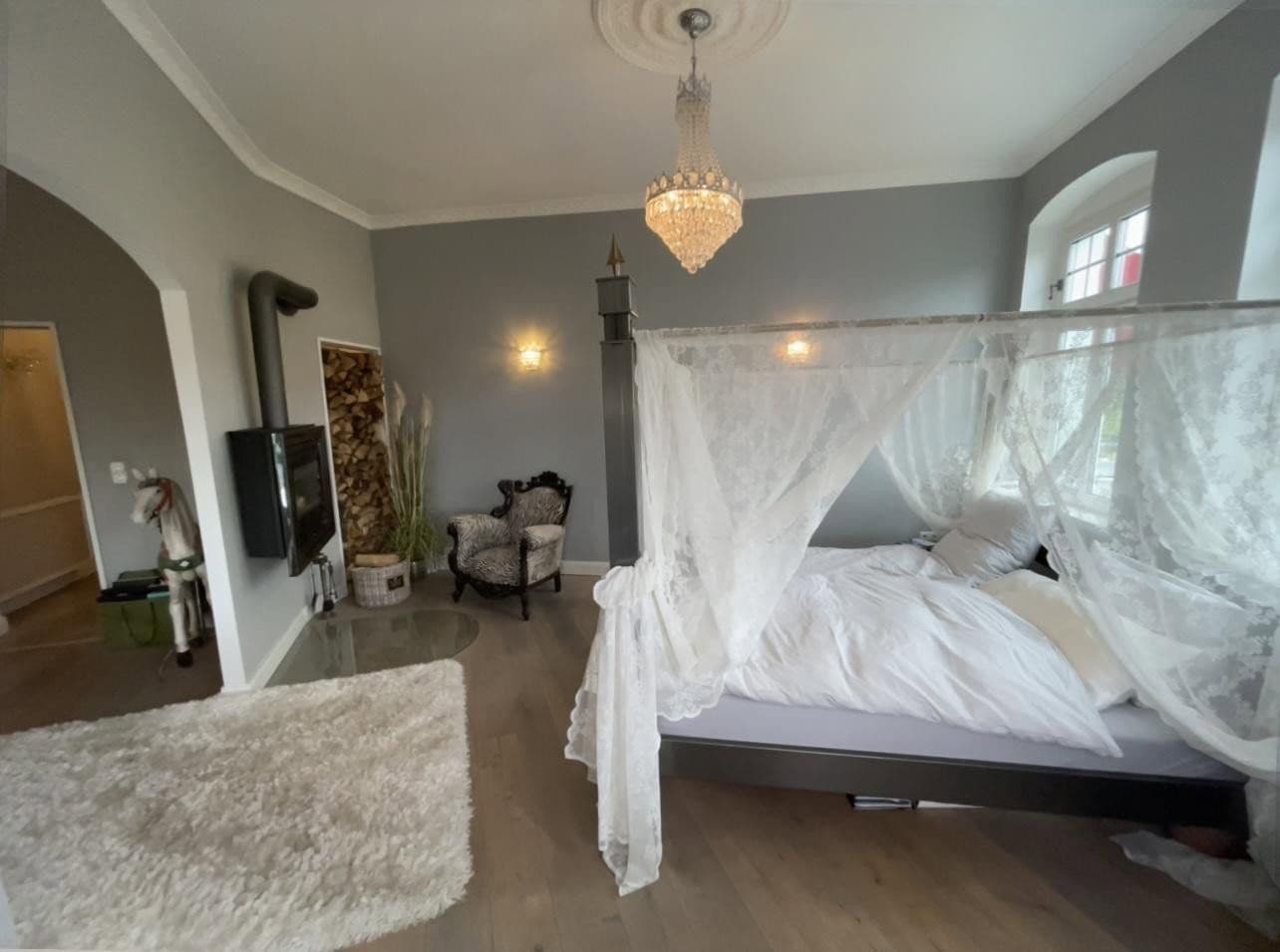 Prodej bytu 5+1 180 m², Berlin Mitte, Berlín Prodej bytu 5+1 180 m², Berlin Mitte, Berlín