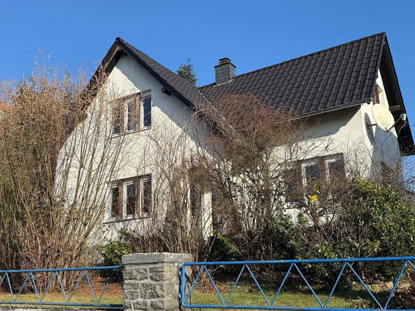Prodej domu 120 m², pozemek 615 m², Klosterstraße 12, Mengerskirchen, Hessen Prodej domu 120 m², pozemek 615 m², Klosterstraße 12, Mengerskirchen, Hessen