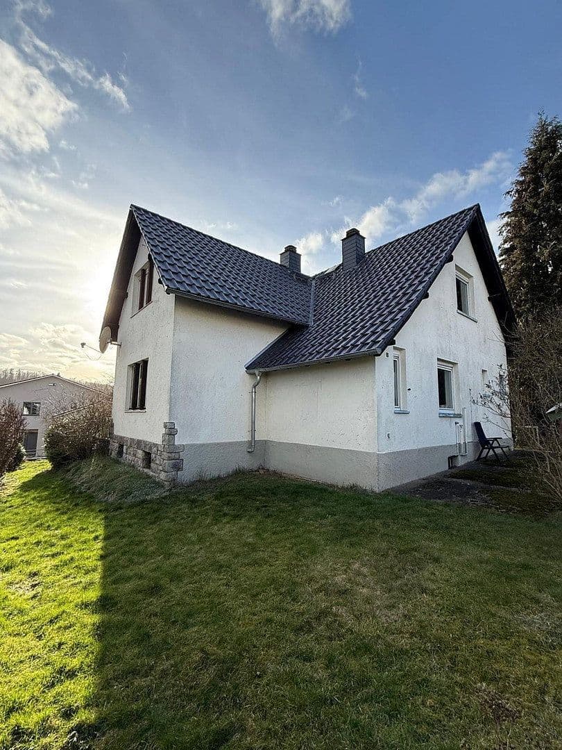 Prodej domu 120 m², pozemek 615 m², Klosterstraße 12, Mengerskirchen, Hessen Prodej domu 120 m², pozemek 615 m², Klosterstraße 12, Mengerskirchen, Hessen