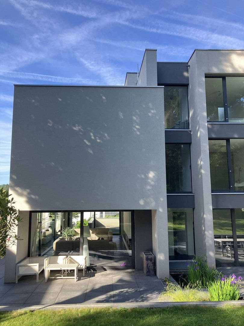 Prodej domu 680 m², pozemek 905 m², Brüder-Grimm-Straße 5, Oberursel (Taunus), Hessen Prodej domu 680 m², pozemek 905 m², Brüder-Grimm-Straße 5, Oberursel (Taunus), Hessen