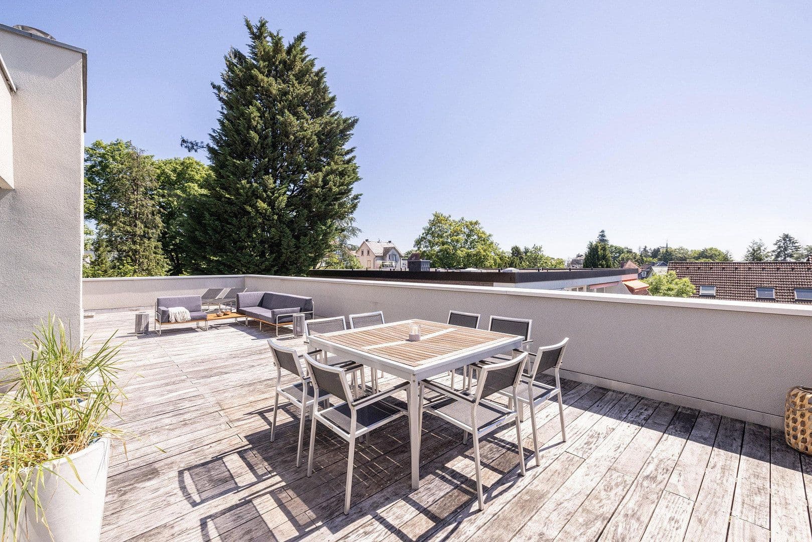 Prodej domu 680 m², pozemek 905 m², Brüder-Grimm-Straße 5, Oberursel (Taunus), Hessen Prodej domu 680 m², pozemek 905 m², Brüder-Grimm-Straße 5, Oberursel (Taunus), Hessen