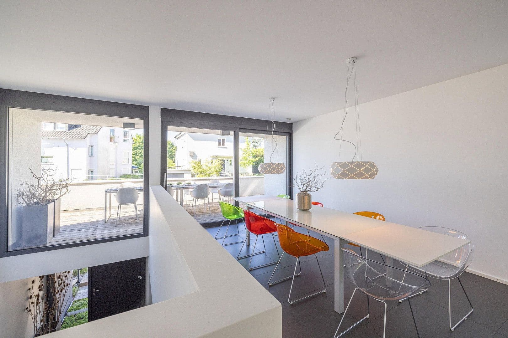 Prodej domu 680 m², pozemek 905 m², Brüder-Grimm-Straße 5, Oberursel (Taunus), Hessen Prodej domu 680 m², pozemek 905 m², Brüder-Grimm-Straße 5, Oberursel (Taunus), Hessen