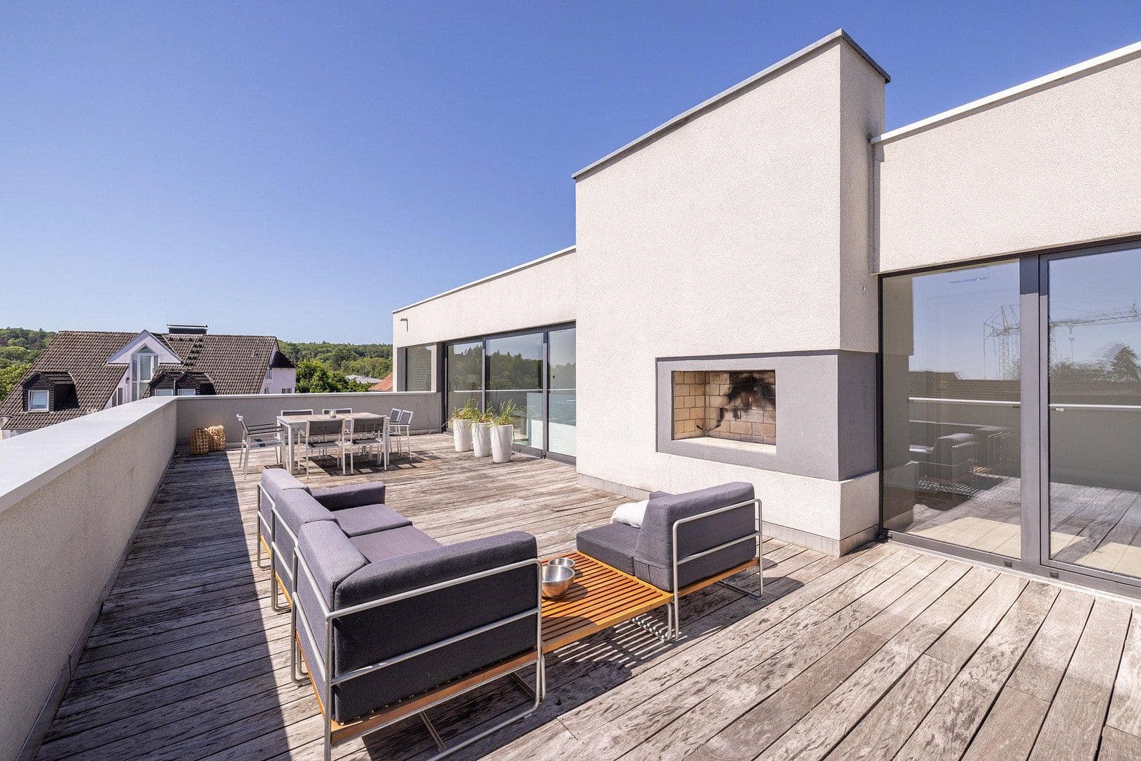 Prodej domu 680 m², pozemek 905 m², Brüder-Grimm-Straße 5, Oberursel (Taunus), Hessen Prodej domu 680 m², pozemek 905 m², Brüder-Grimm-Straße 5, Oberursel (Taunus), Hessen