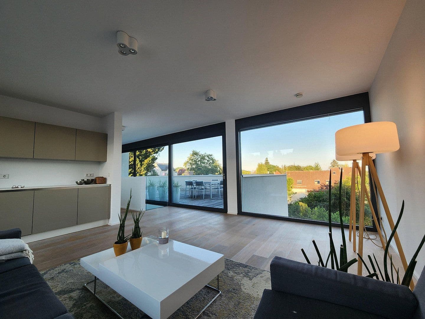 Prodej domu 680 m², pozemek 905 m², Brüder-Grimm-Straße 5, Oberursel (Taunus), Hessen Prodej domu 680 m², pozemek 905 m², Brüder-Grimm-Straße 5, Oberursel (Taunus), Hessen