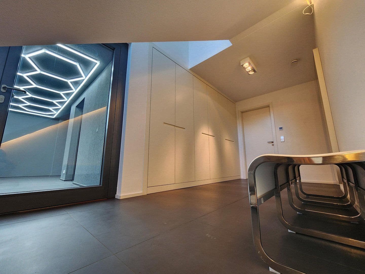 Prodej domu 680 m², pozemek 905 m², Brüder-Grimm-Straße 5, Oberursel (Taunus), Hessen Prodej domu 680 m², pozemek 905 m², Brüder-Grimm-Straße 5, Oberursel (Taunus), Hessen