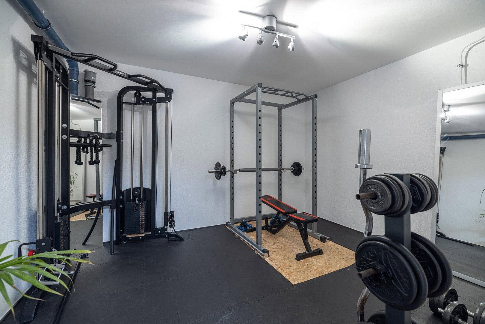 Prodej domu 680 m², pozemek 905 m², Brüder-Grimm-Straße 5, Oberursel (Taunus), Hessen Prodej domu 680 m², pozemek 905 m², Brüder-Grimm-Straße 5, Oberursel (Taunus), Hessen