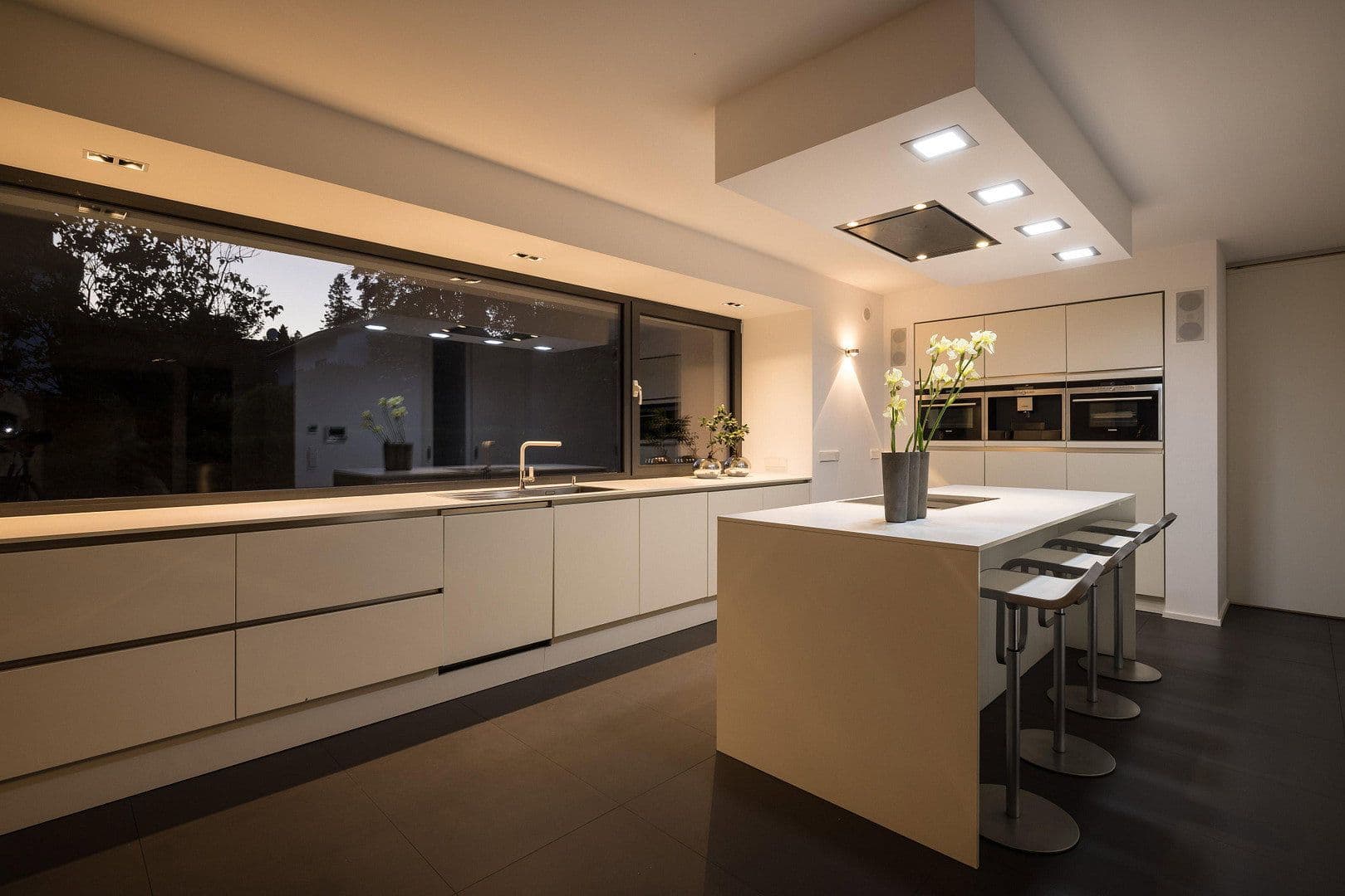 Prodej domu 680 m², pozemek 905 m², Brüder-Grimm-Straße 5, Oberursel (Taunus), Hessen Prodej domu 680 m², pozemek 905 m², Brüder-Grimm-Straße 5, Oberursel (Taunus), Hessen