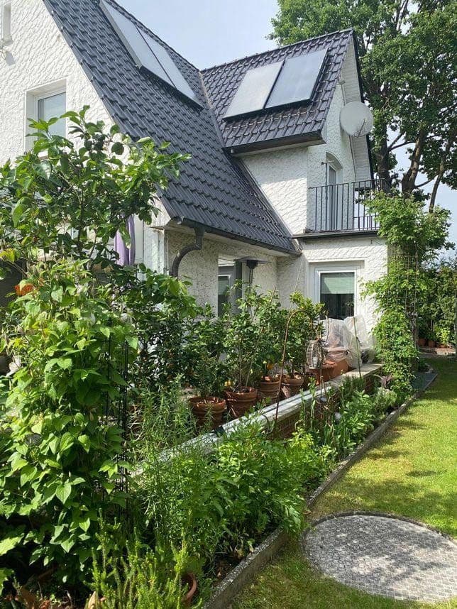 Prodej domu 225 m², pozemek 1.602 m², Celle, Dolní Sasko Prodej domu 225 m², pozemek 1.602 m², Celle, Dolní Sasko