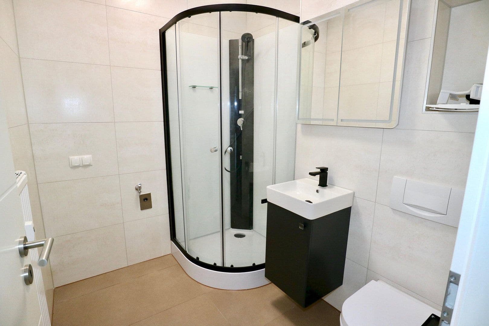 Pronájem bytu 2+1 45 m², Goethestraße 12, Eisenberg (Pfalz), Porýní-Falc Pronájem bytu 2+1 45 m², Goethestraße 12, Eisenberg (Pfalz), Porýní-Falc