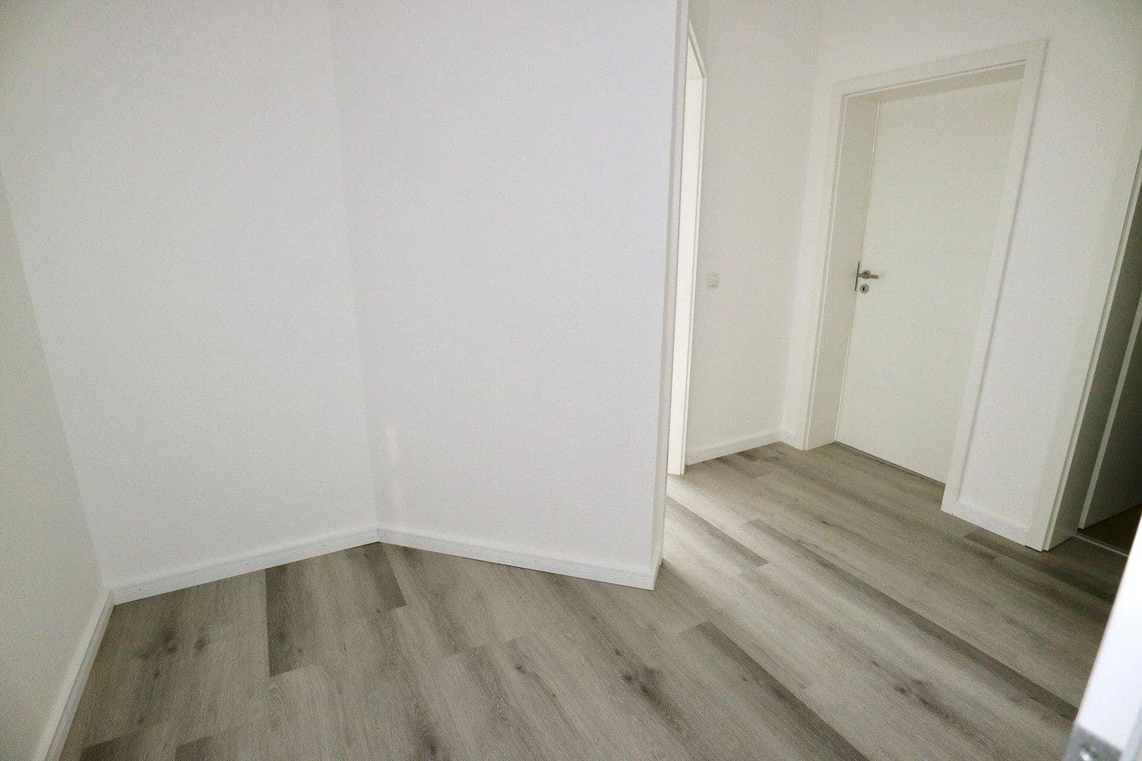 Pronájem bytu 2+1 45 m², Goethestraße 12, Eisenberg (Pfalz), Porýní-Falc Pronájem bytu 2+1 45 m², Goethestraße 12, Eisenberg (Pfalz), Porýní-Falc