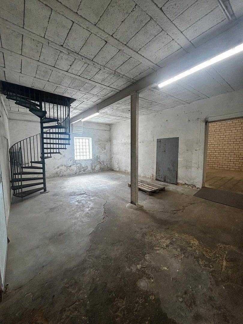 Pronájem nebytového prostoru 350 m², Königsstraße 72, Mönchengladbach, Severní Porýní-Vestfálsko Pronájem nebytového prostoru 350 m², Königsstraße 72, Mönchengladbach, Severní Porýní-Vestfálsko