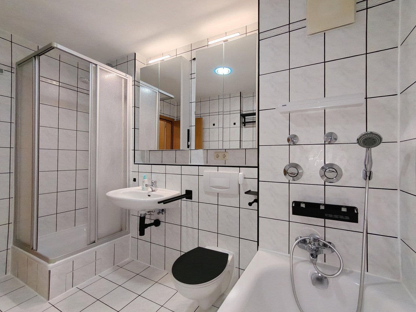 Prodej bytu 2+1 55 m², Neuburg an der Donau, Bavorsko Prodej bytu 2+1 55 m², Neuburg an der Donau, Bavorsko