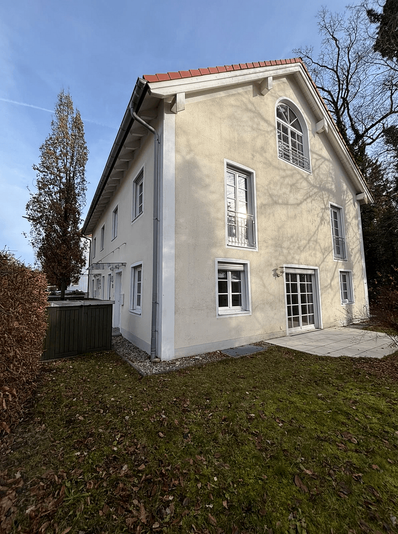 Prodej domu 175 m², pozemek 385 m², Planegg, Bavorsko Prodej domu 175 m², pozemek 385 m², Planegg, Bavorsko