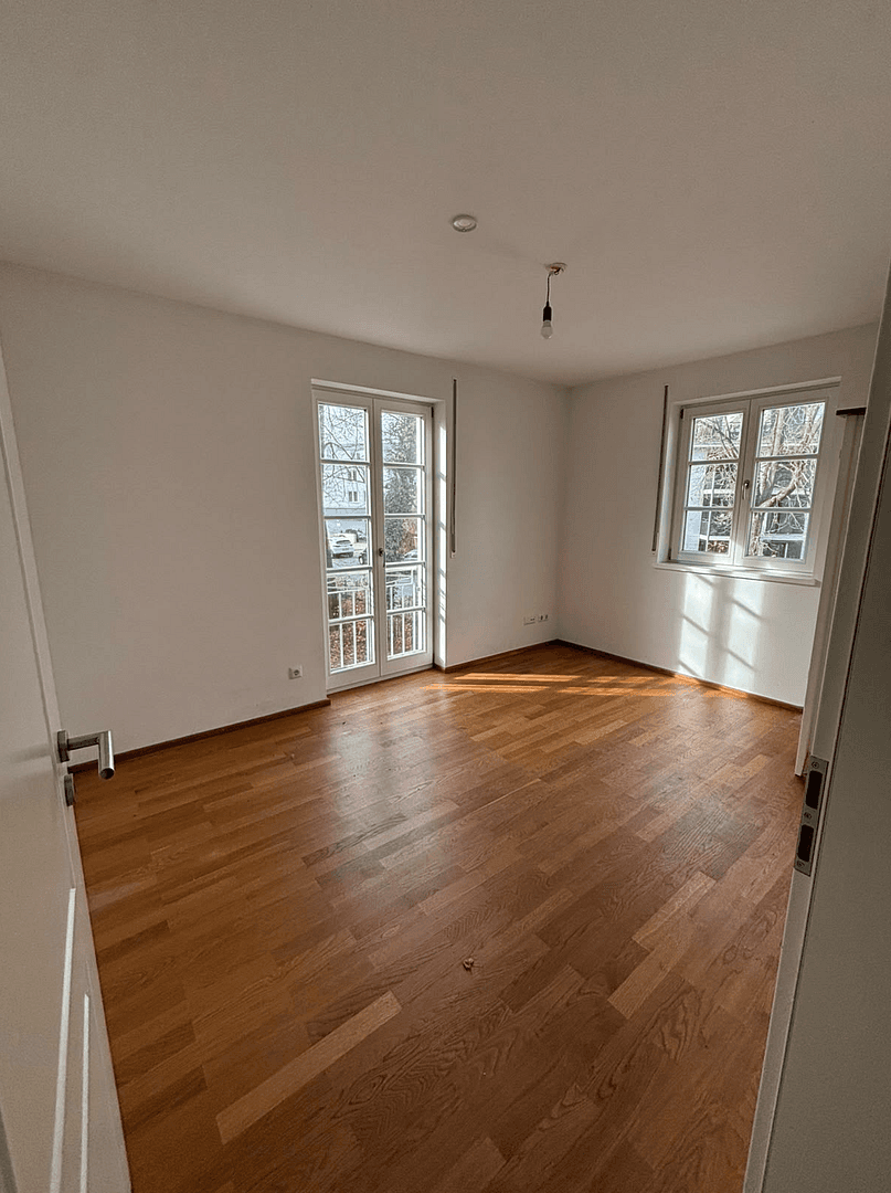 Prodej domu 175 m², pozemek 385 m², Planegg, Bavorsko Prodej domu 175 m², pozemek 385 m², Planegg, Bavorsko